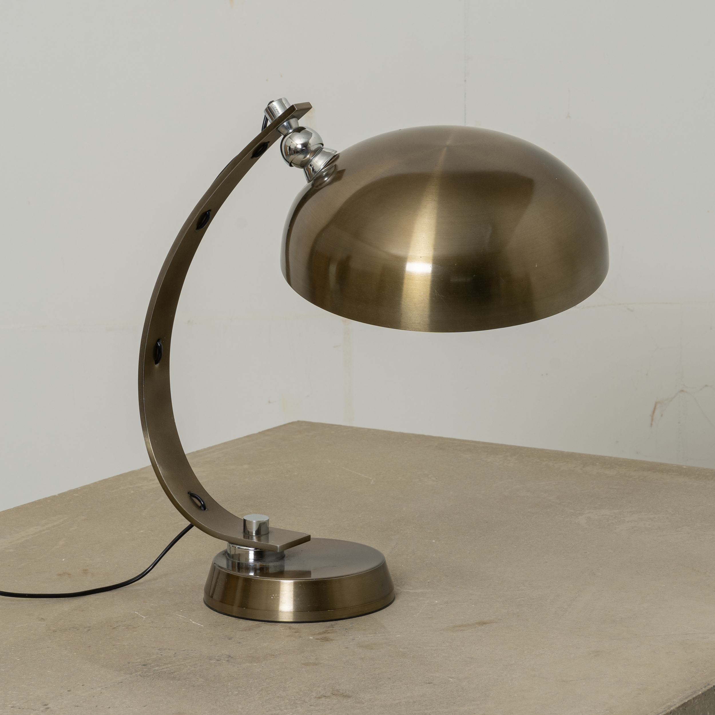 ANGELO LELLI, ARREDOLUCE, TABLE OR OFFICE LAMP, 1960s-1970s