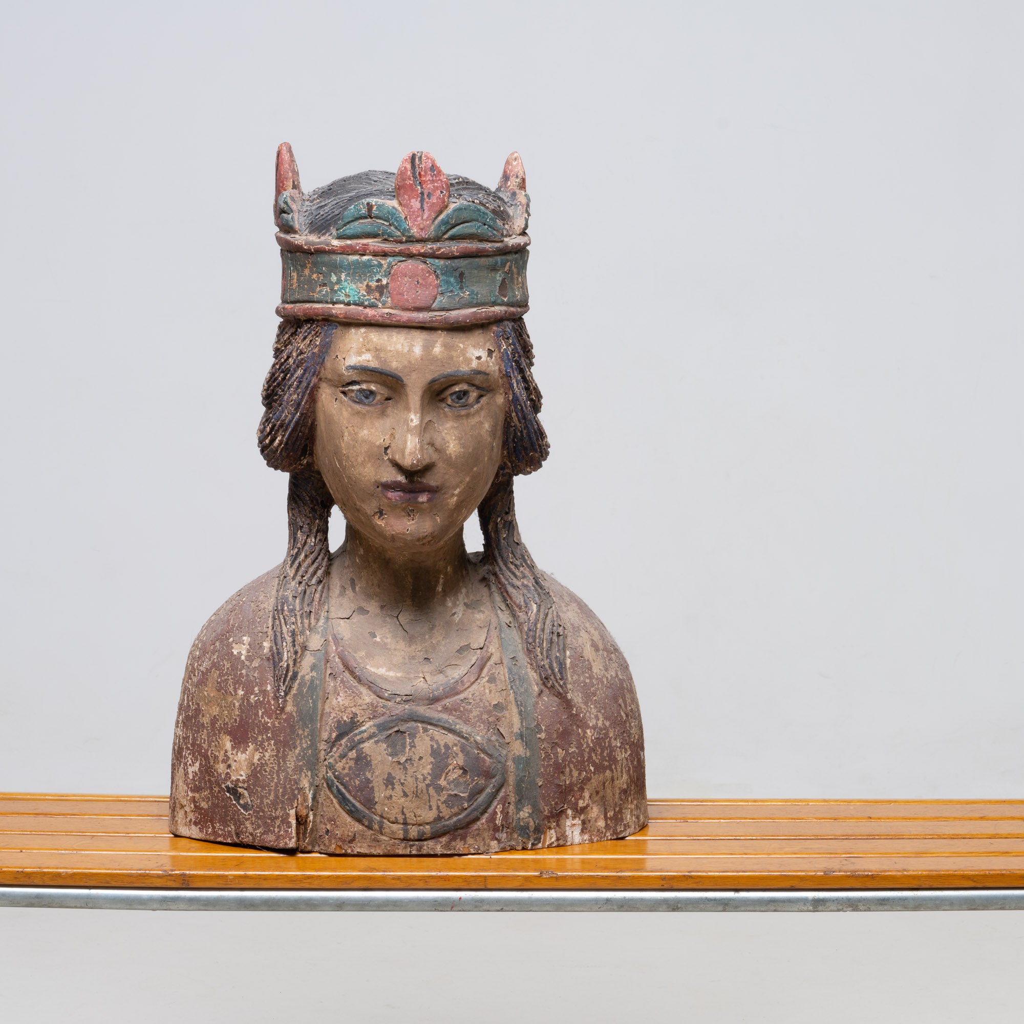 WOODEN POLYCHROOM BUST OF GORGEOUS WOMAN
