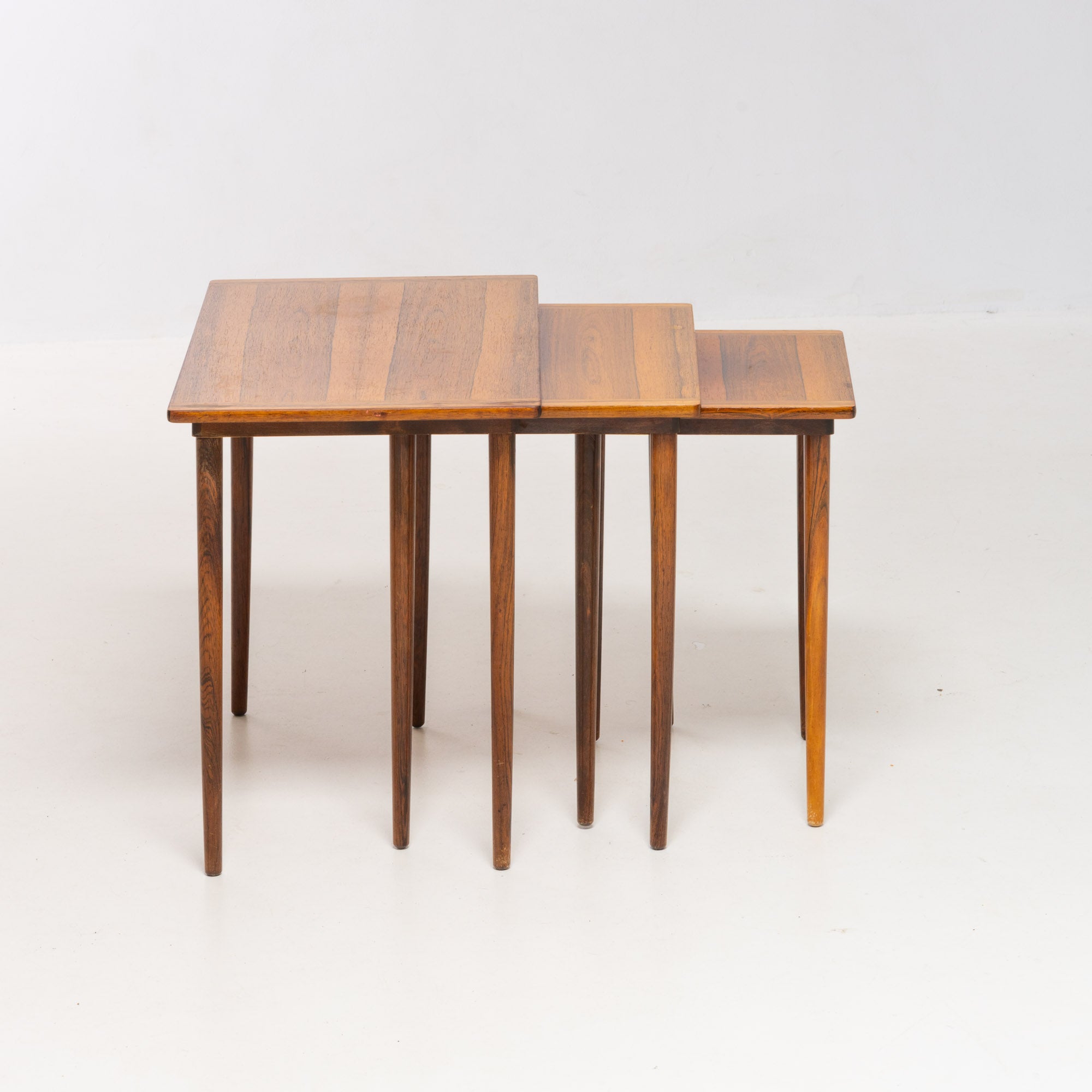 NUTWOOD MIMISET, ROSEWOOD VENEER, 1960S