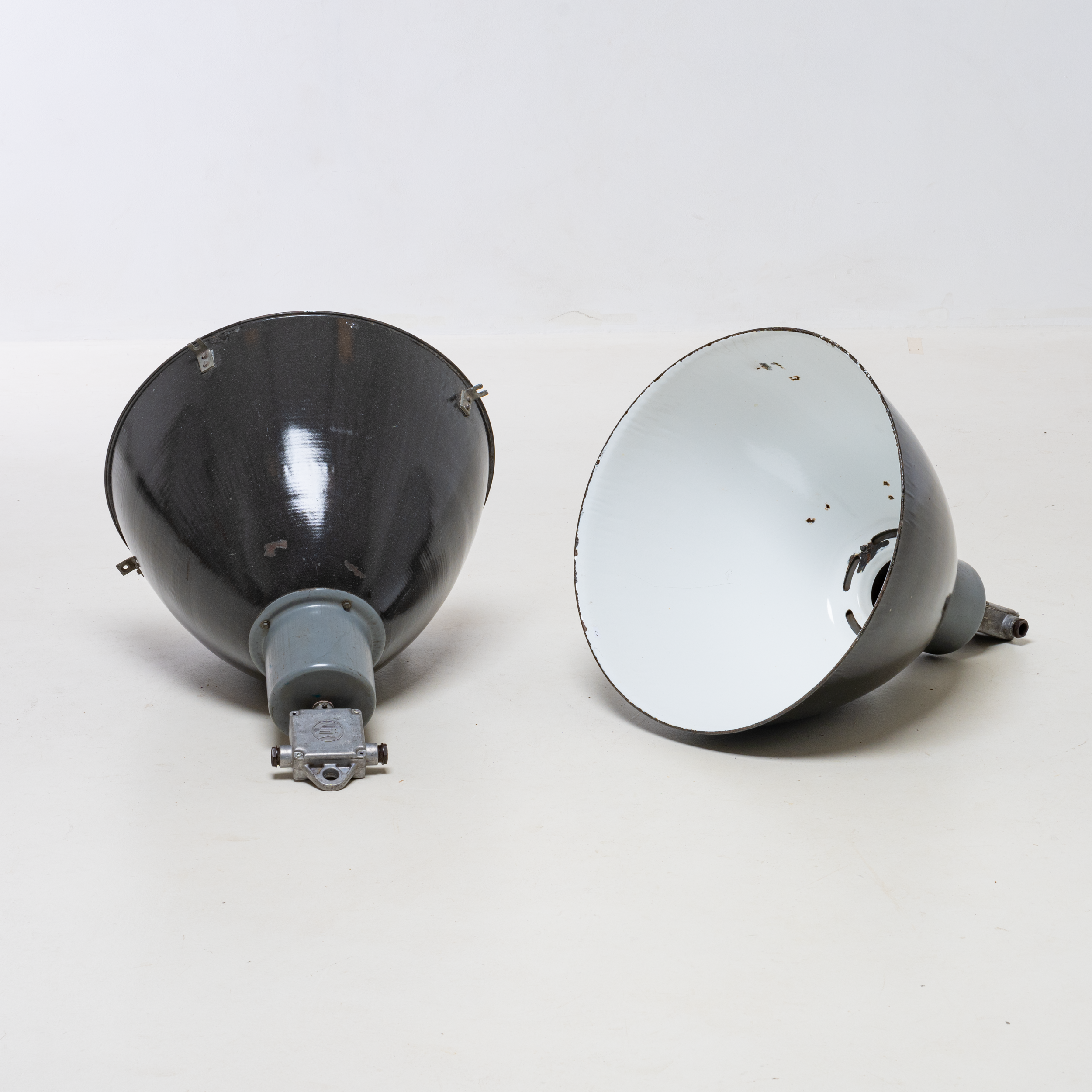 ELEKTROSVIT, LARGE INDUSTRIAL ENAMEL FACTORY PENDANT LAMP