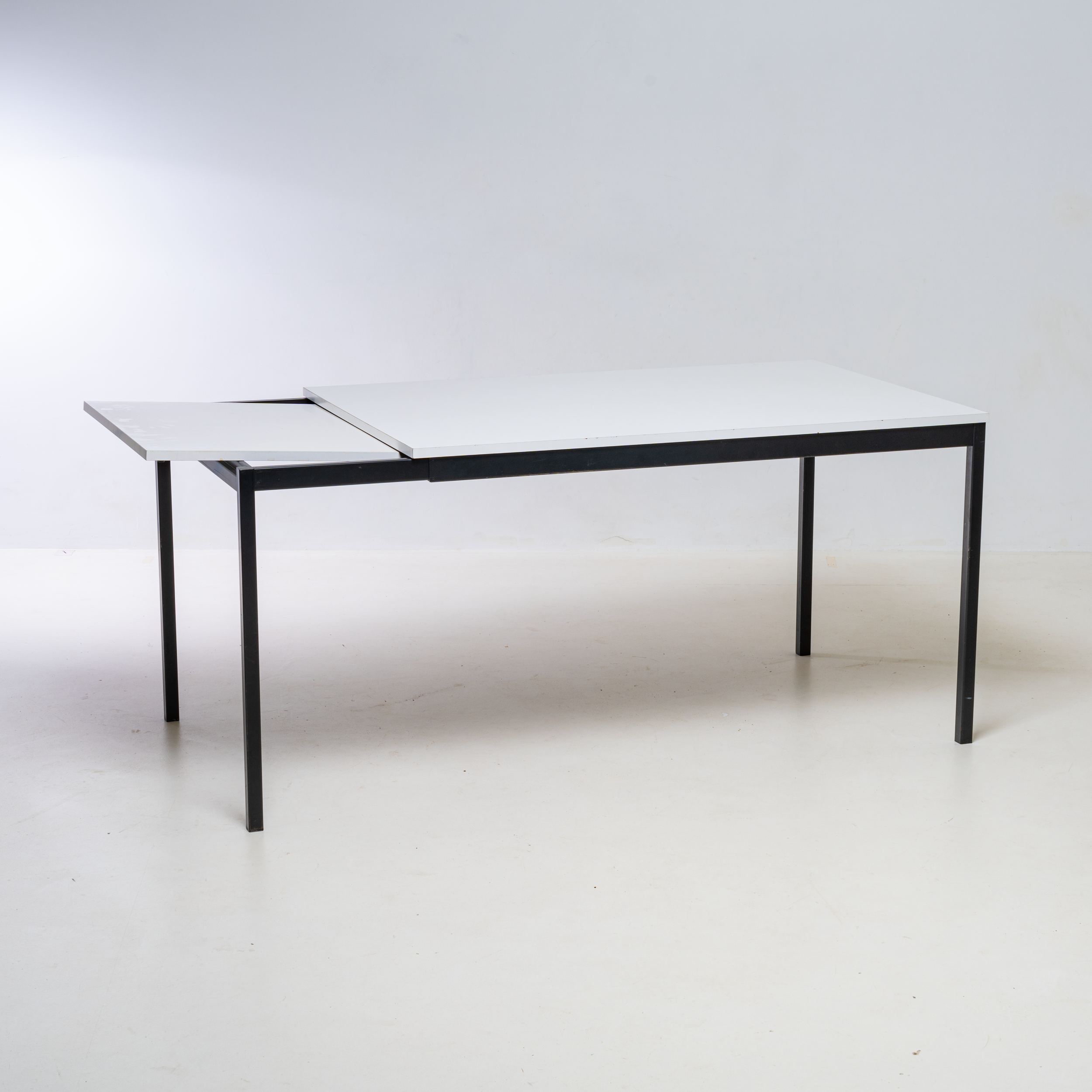 EXTENDABLE TABLE, DESIGNED BY CEES BRAAKMAN FOR PASTOE, 1960s