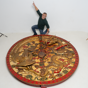 KAPITAAL 2-DELIG RELIËF MET OOSTERS DECOR VAN FENIKS EN DRAAK, 245 CM DIAMETER!!