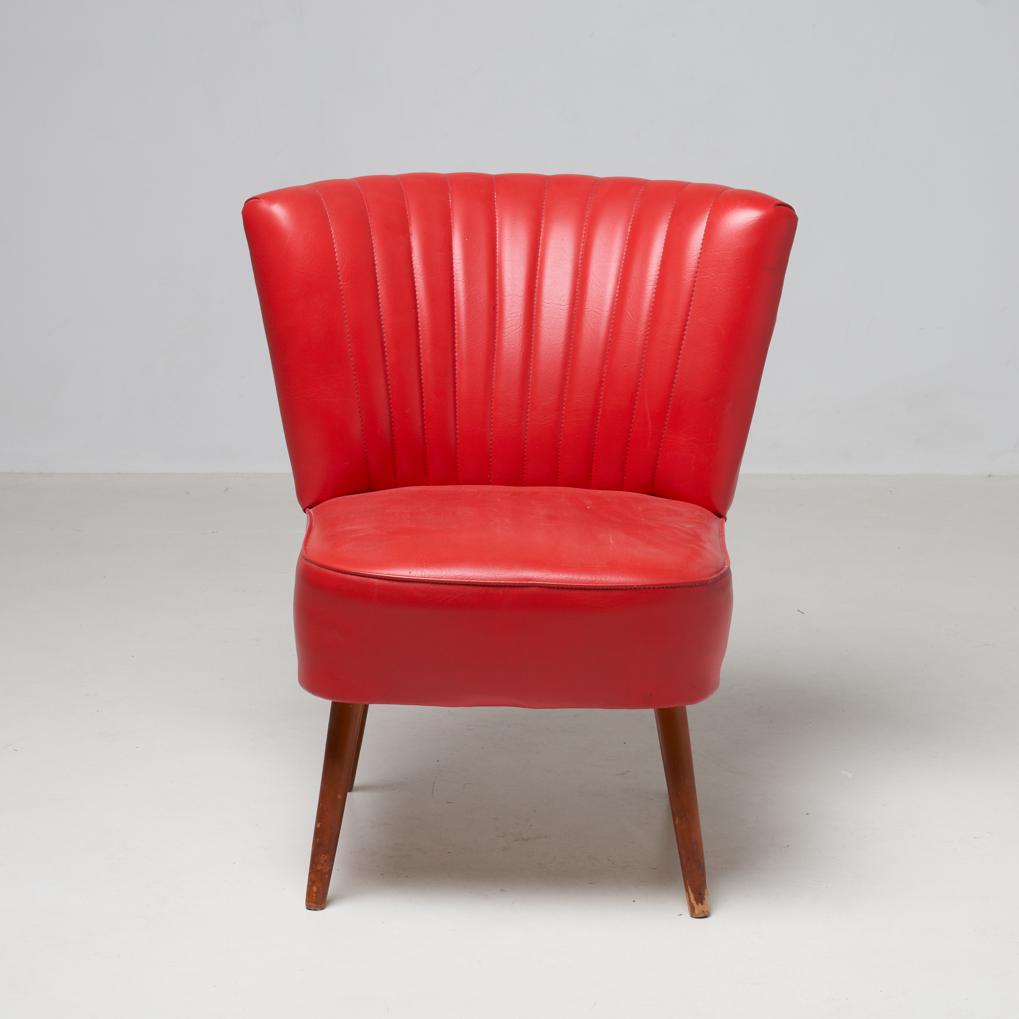 CHARMING VINTAGE RED COCKTAIL CHAIR, NETHERLANDS, 1970s