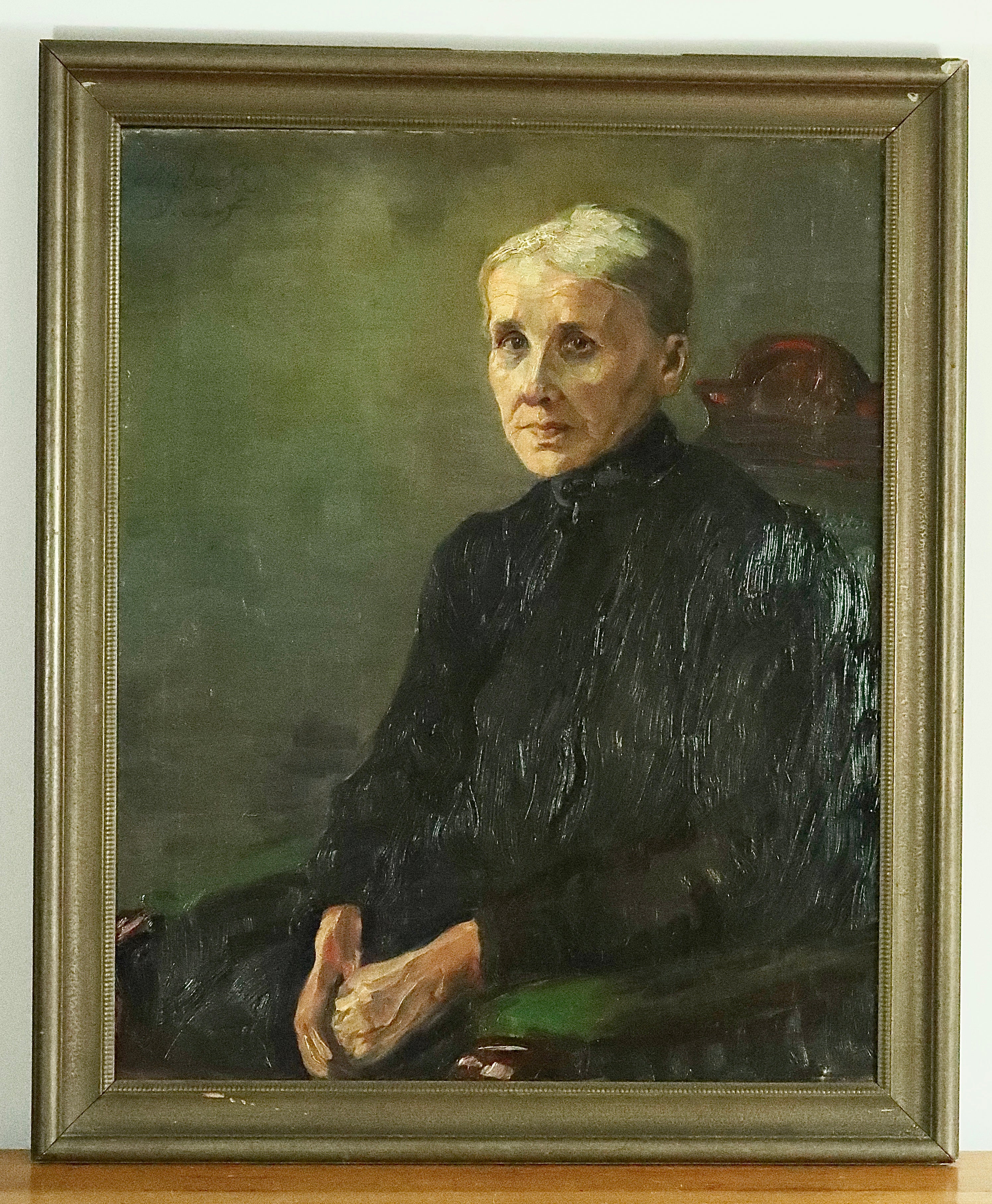 STUNNING PORTRAIT BY MÉBACH, DÜSSELDORF